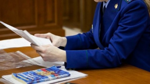 По требованию прокурора Каракулинского района медицинский кабинет учреждения для несовершеннолетних укомплектован необходимым медицинским оборудованием